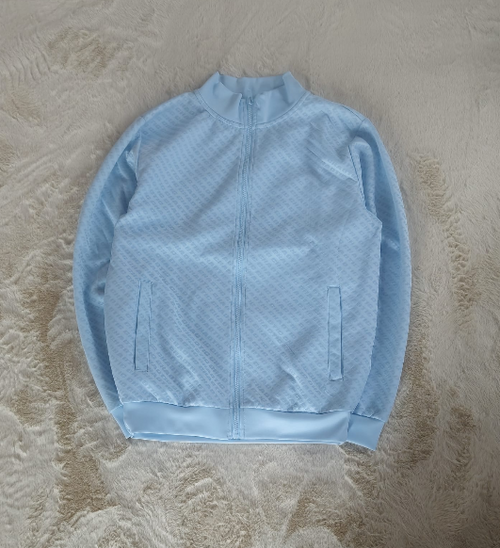 Hellblaue Vintage Trainingsjacke – Zip-Up mit Muster
