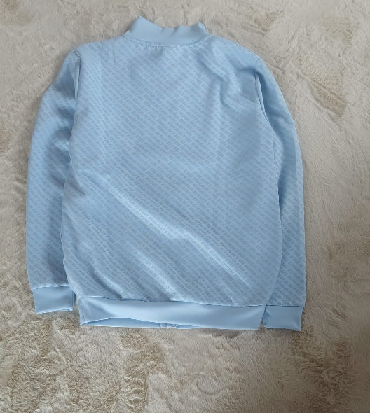Hellblaue Vintage Trainingsjacke – Zip-Up mit Muster